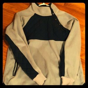 Abercrombie & Fitch snap fleece New